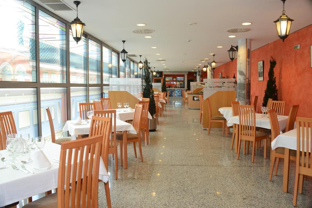 Aparthotel Sercotel ويسكا المظهر الخارجي الصورة