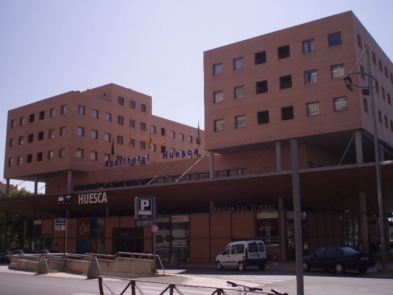 Aparthotel Sercotel ويسكا المظهر الخارجي الصورة