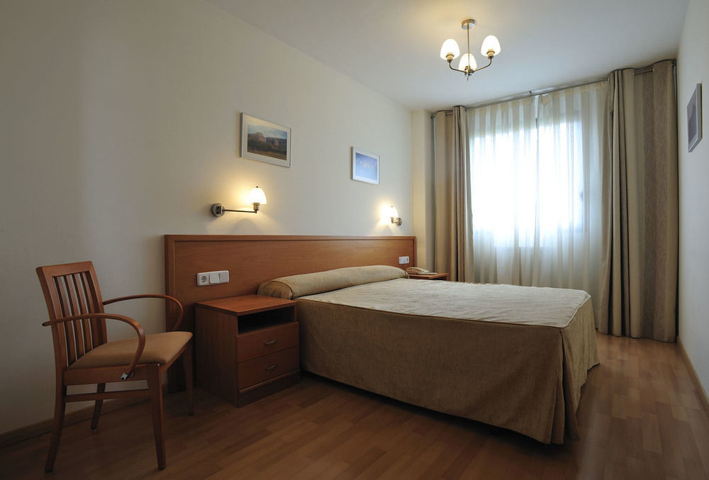 Aparthotel Sercotel ويسكا المظهر الخارجي الصورة